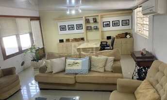 Imagem 2: Casa com 3 dormitórios sendo uma suite no bairro medianeira