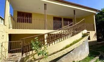 Imagem 2: Casa com 3 dormitórios para alugar, 197 m² por R$ 1.809,80/mês - Centro - Brumadinho/MG