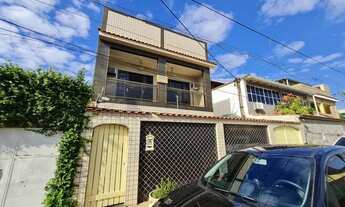 Imagem: Casa à venda com 3 quartos suítes e área