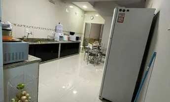 Imagem 3: Casa com 04 quartos, 02 pavimentos, área gourmet e garagem para 5 veículos em Igarapé !