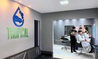 Imagem: Salão de barbearia em lava jato