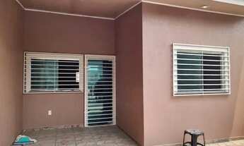 Imagem: Casa em Flores, próximo a Nilton lins