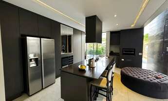 Imagem 6: Casa mobiliada em Alphaville resid burle Max com 300m 4 suítes 4 vg 35.000 pacote mensal