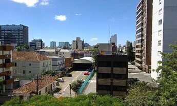 Imagem 3: APARTAMENTO DE 3 DORMITÓRIOS, SENDO 1 SUÍTE NO BAIRRO MENINO DEUS EM PORTO ALEGRE/RS