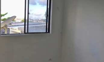 Imagem 6: Alugo apartamento 2°andar. Ônibus na porta