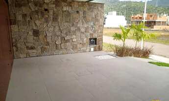 Imagem 3: Casa a venda com 216 m² construídos, em condomínio fechado por 1.390.000 em Biguaçu-SC