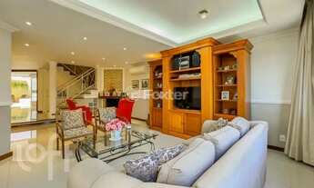 Imagem 2: Casa à venda Rua Comendador Creidy, Chácara das Pedras - Porto Alegre