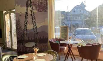 Imagem 6: CAFETERIA A VENDA EM CAMPOS DO JORDÃO. (luva+ montagem loja