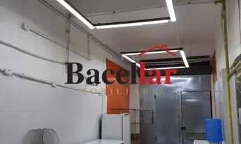 Imagem 3: Prédio a venda comercial e residencial! uma pizzaria, kitnet, sala quarto e dois quartos!