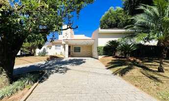 Imagem: Casa Térrea com 3 Suítes para alugar