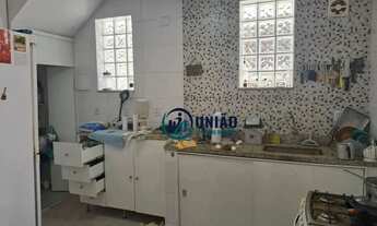 Imagem 3: Casa com 6 dormitórios à venda, 90 m² por R$ 650.000,00 - Santa Rosa - Niterói/RJ