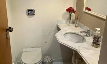 Imagem 5: Apartamento com fina mobília e decoração no centro da cidade