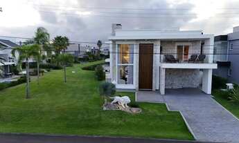 Imagem 2: Casa 5 dormitórios decorada no Condomínio Enseada Lagos Xangri-Lá