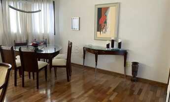 Imagem 2: Apartamento com fina mobília e decoração no centro da cidade