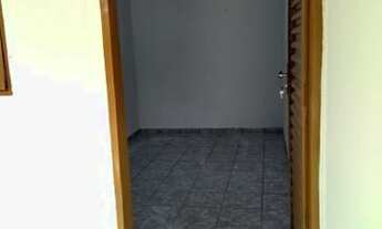 Imagem 2: Aluga kitnet - 1 cozinha, 1 quarto, 1 banheiro (Naviraí/ MS