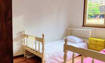 Imagem 5: Apto com 2 dormitórios, garagem, sacada aberta e mobiliado. Na Praia Grande em Torres/RS a