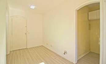 Imagem 2: São Paulo - Apartamento Padrão - Jardim Paulistano
