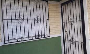 Imagem 2: Porto Alegre - Casa Padrão - Hípica