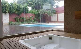 Imagem 6: Casa de condomínio para venda possui 611 metros quadrados com 5 quartos