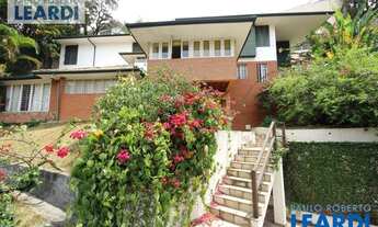 Imagem: CASA ASSOBRADADA - PACAEMBÚ - SP