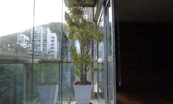 Imagem 2: Apartamento para venda possui 138 metros quadrados com 2 quartos em Gávea - Rio de Janeiro