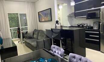 Imagem 6: 2 dormitórios, sendo 1 suíte, 1 banheiro social, sala 2 ambientes, cozinha planejada e áre