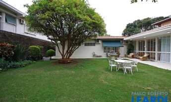 Imagem: CASA TÉRREA - ALTO DE PINHEIROS - SP