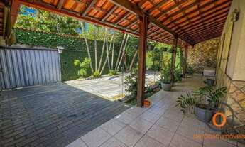 Imagem 4: Casa para venda possui 267 metros quadrados com 3 quartos em Santa Mônica - Belo Horizonte