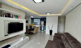 Imagem 4: Excelente apartamento amplo de três dormitórios, sendo um suíte