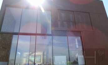 Imagem 7: Residência nova com 700 m² de Área Construída e situada em Terreno de 523 m², na parte mai