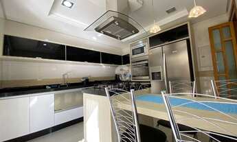 Imagem 7: Belíssimo Sobrado com 3 dormitórios à venda, 274 m² por R$ 980.000