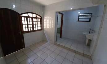 Imagem 7: Casa à venda com 184 m² sendo 3 dormitórios, 1 suíte 2 vagas de garagem no bairro do Butan