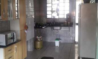 Imagem 2: Casa de 3 quartos,centro Cid.Ocidental