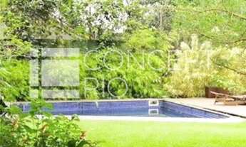 Imagem 2: Casa incrível localizada dentro da Floresta da Gávea. Um charme sem igual