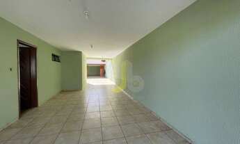 Imagem 2: CASA PRÓXIMO AO CENTRO A VENDA