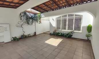 Imagem 3: Casa com 3 quartos para alugar por R$ 4.080/mês - Jardim das Vertentes - São Paulo/SP