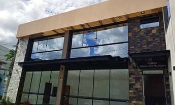 Imagem: Centro comercial para aluguel possui 150