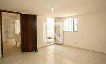 Imagem 1: Casa para Aluguel - Vila Miriam, 1 Quarto, 50 m2