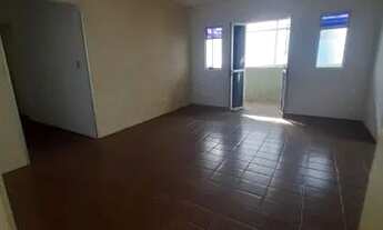 Imagem 2: (CM)) 136M2 APT C/4 QUARTOS/SUITE/3 ANDAR EM CASA CAIADA(prox a praia