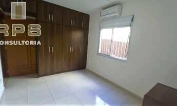 Imagem 2: Apartamento no andar térreo, em excelente localização, bairro com ótima infra estrutura de