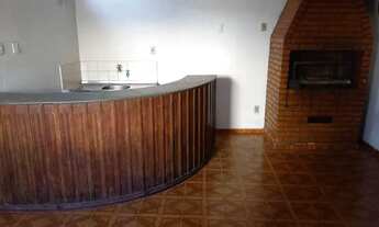 Imagem 2: Casa roxo verde Casa com 2 dormitórios