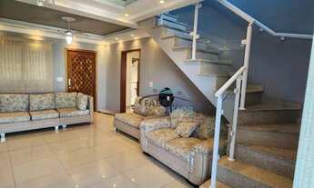 Imagem 2: Linda casa sobrado espaçosa, com duas suítes - Excelente localização, próximo ao shopping