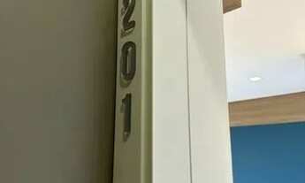 Imagem 4: Excelente apto semi mobiliado semi novo, de frente lateral Beira Mar, com 03 suítes todas