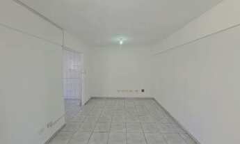 Imagem 2: Apartamento c/ 72 m2, 02 dormitórios na rua Clélia, 593