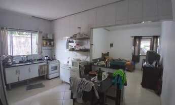 Imagem 3: Casa residencial e comercial em bairro de Peruíbe