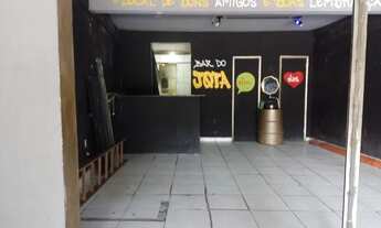 Imagem 5: Loja com banheiro na rua Jaime Figueiredo, rua da caminhada na Parada 40