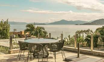 Imagem 4: Casa no condomínio Madre Bertha com vista mar no Cacupé, Florianópolis