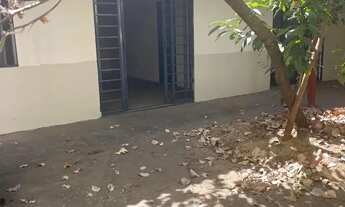 Imagem 3: Imóvel para aluguel e venda possui 360 metros quadrados com 3 quartos