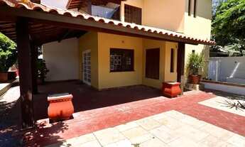 Imagem 3: Cód. 558 Casa com 5 suítes Reformada e Ampla Área Gourmet