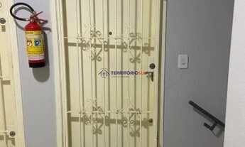 Imagem 2: Apartamento em Porto Alegre, no bairro Cristal, com 3 dormitório(s), e 3 banheir